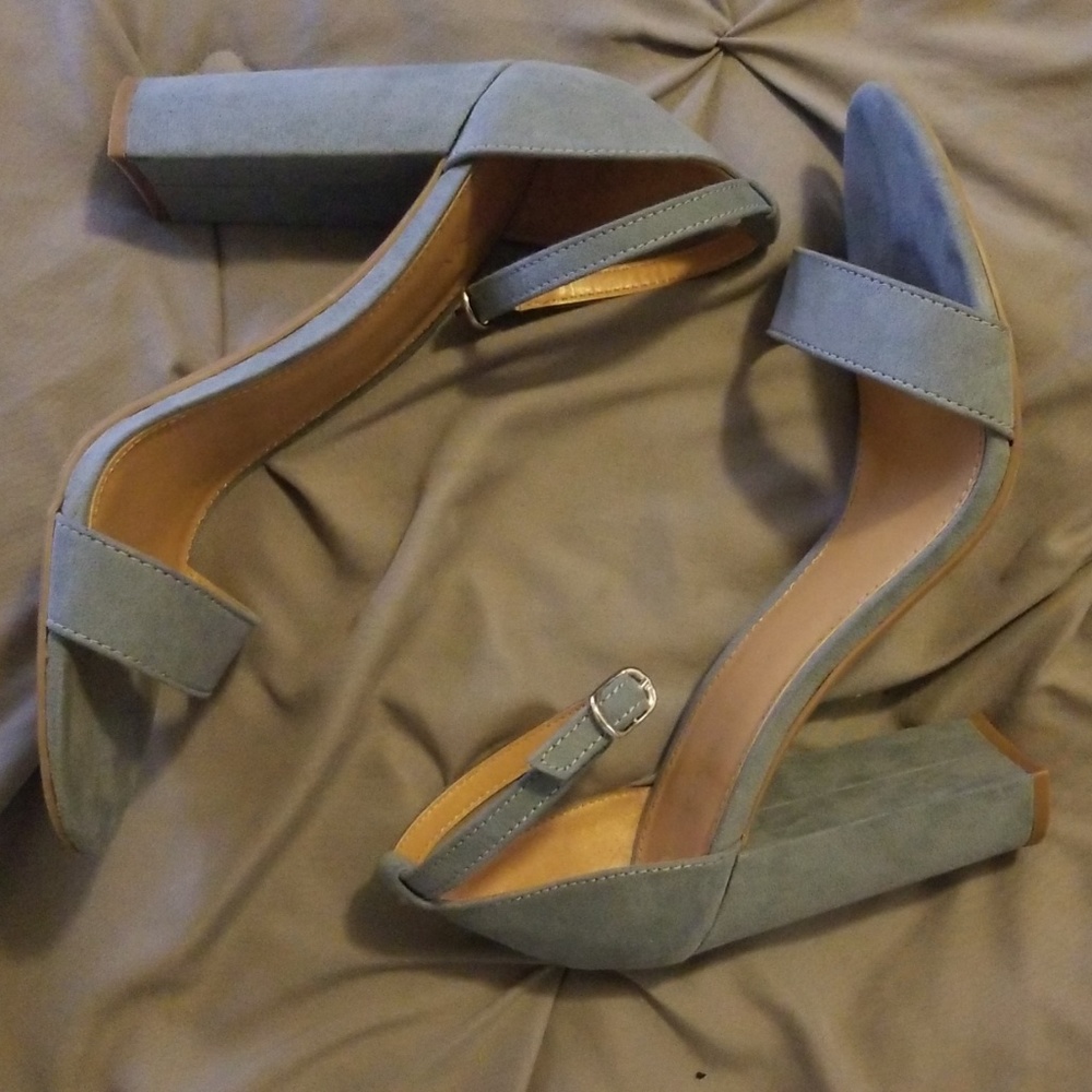 Cute Open-toed Heels